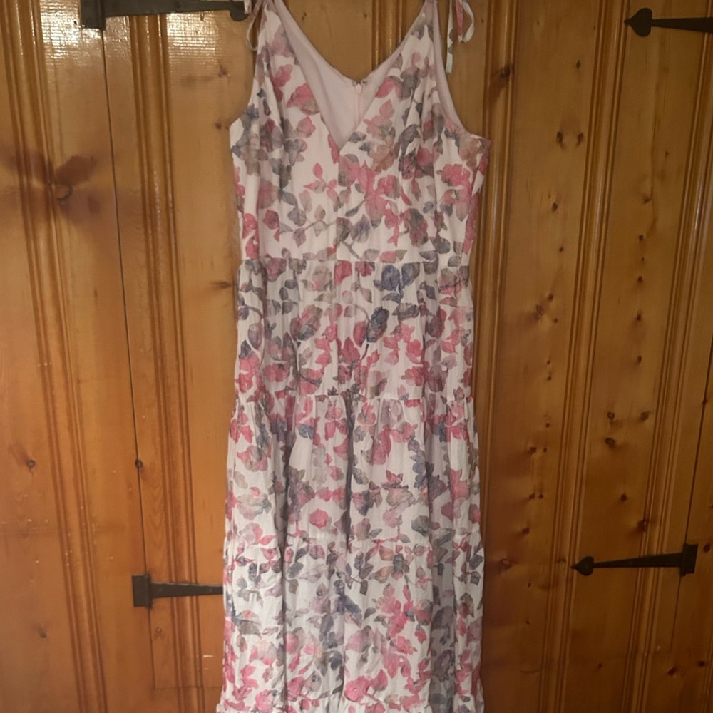Dress the Population, Size Large, Maxi dress, floral print